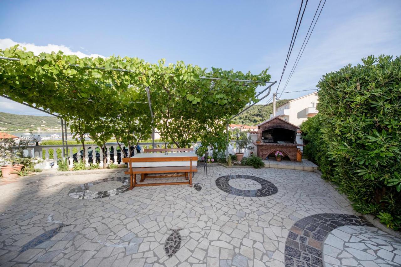 Apartmani Sanjin Tariba Supetarska Draga Extérieur photo